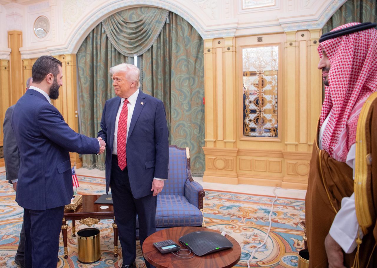 Koeklue Degisim Sara Trump