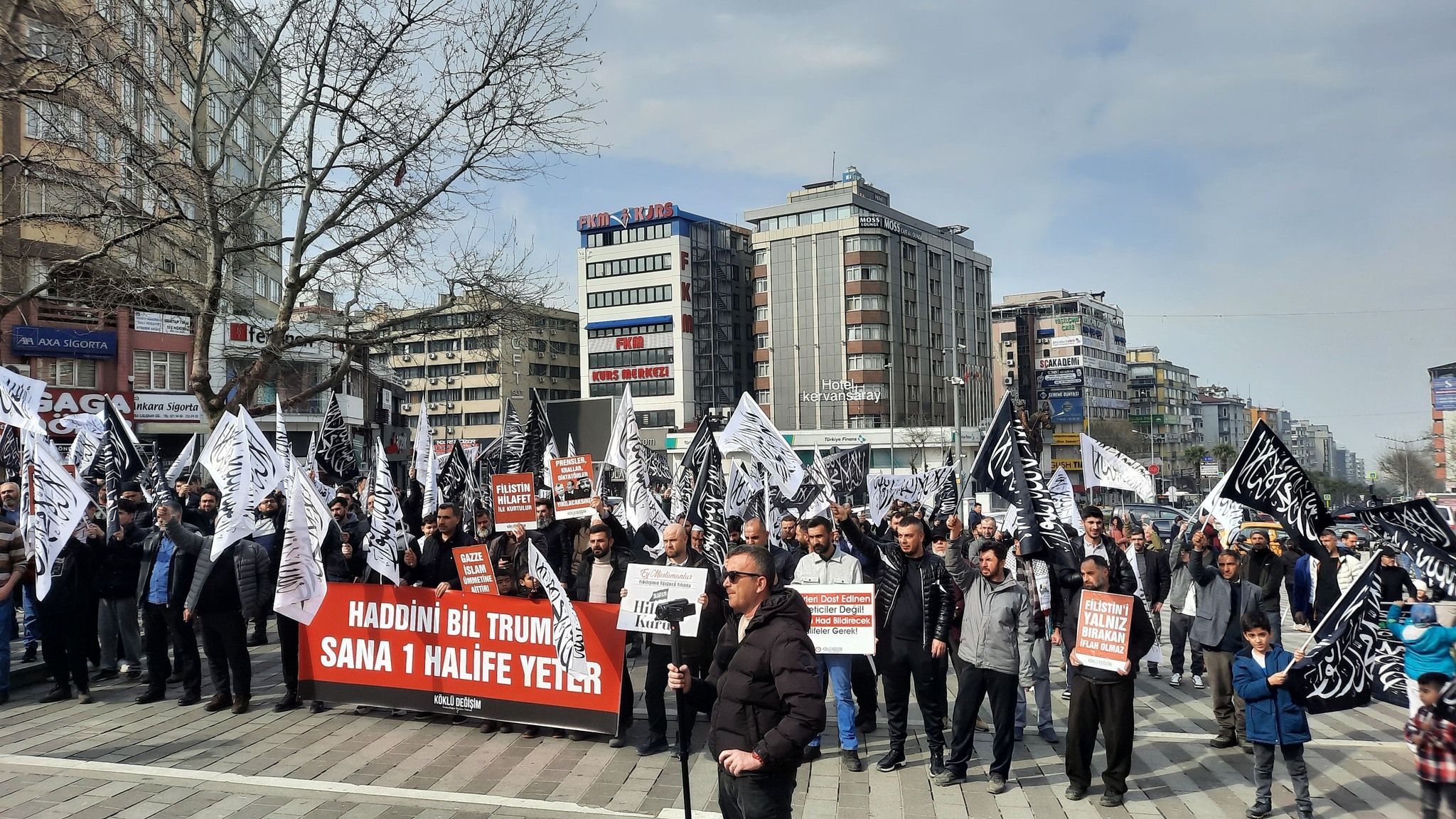 Koeklue Degisim Basin Aciklamasi Trump a Haddini Kim Bildirecek BURSA 2 82bc7e00c8