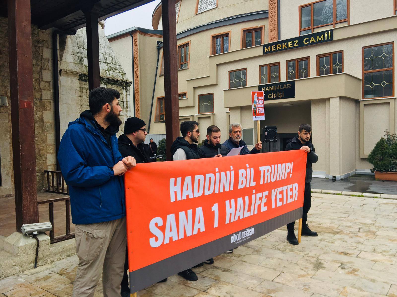 Koeklue Degisim Basin Aciklamasi Trump a Haddini Kim Bildirecek YALOVA 1 a9ba3a4cdd
